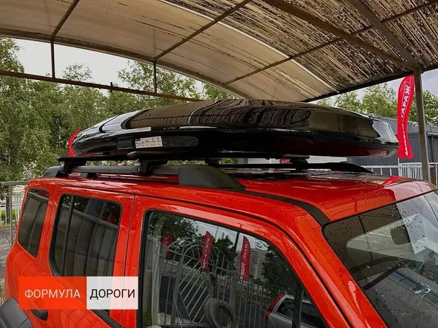 ENROAD Nomadix Pro XXL Slim-450 на Tank 300 — дополнительный ракурс автомобиля с установленным автобоксом