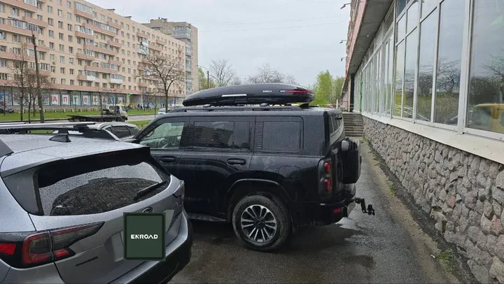 Автобокс ENROAD Nomadix Pro XL Slim 400 · Чёрный, артикул E-DB-115101, на Haval h9 — реальная установка