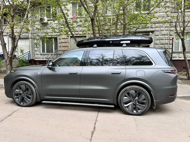 ENROAD Nomadix Pro XXL Slim-450 на Lixiang L9 — дополнительный ракурс автомобиля с установленным автобоксом