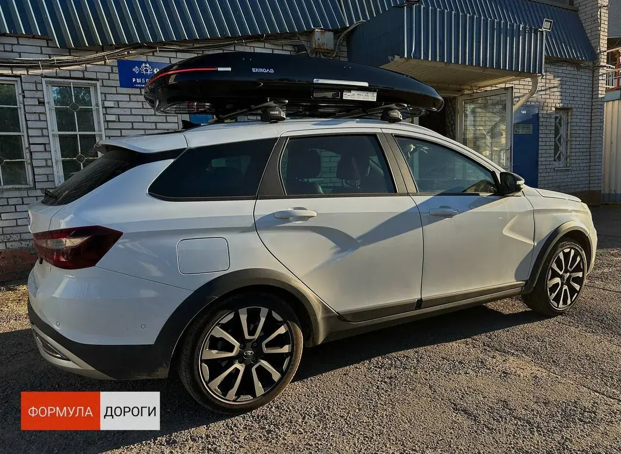 Установка автобокса ENROAD на Lada VESTA SW в магазине Формула Дороги