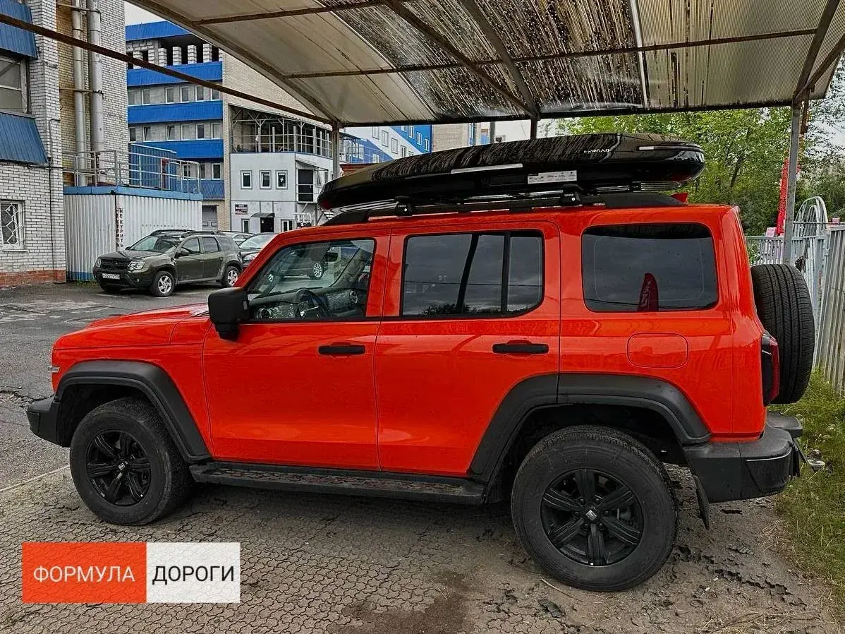 Установка автобокса ENROAD на Tank 300 в магазине Формула Дороги