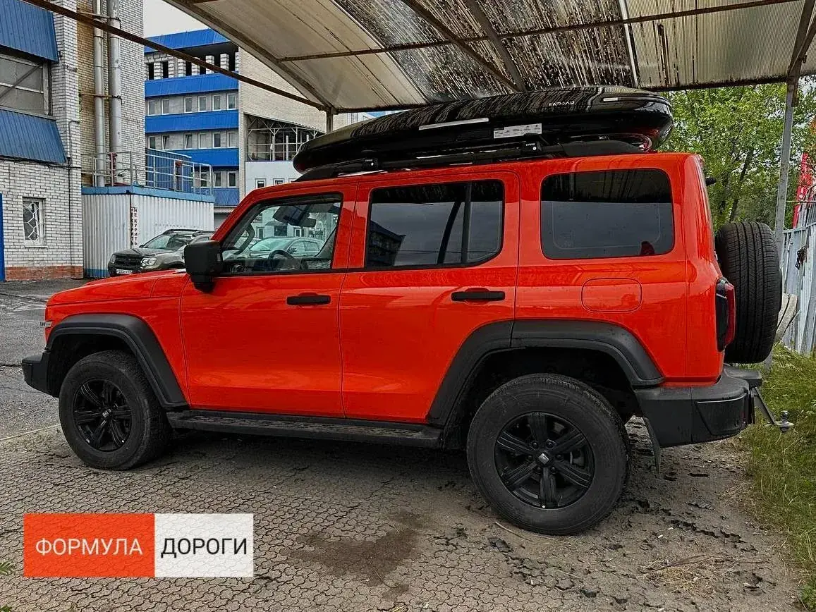 Установка автобокса ENROAD на Tank 300 в магазине Формула Дороги