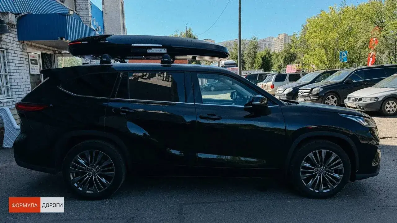 Установка автобокса ENROAD на Toyota Highlander в магазине Формула Дороги