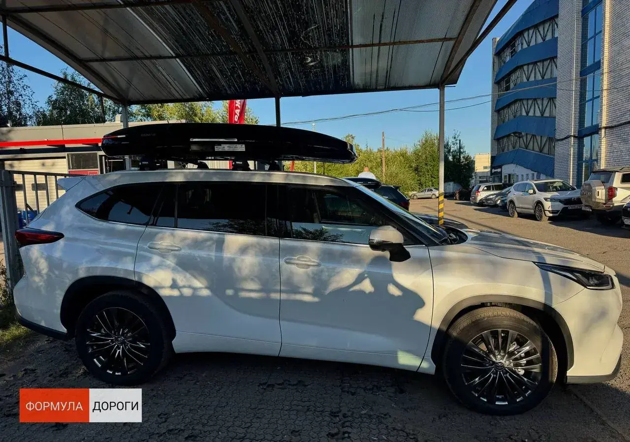 Установка автобокса ENROAD на Toyota Highlander в магазине Формула Дороги